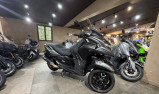 YAMAHA TRICITY 300