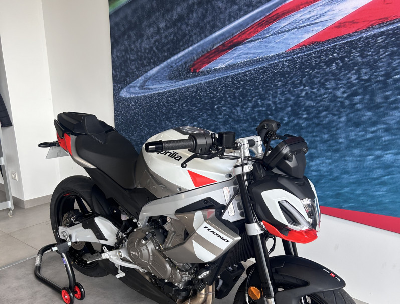 APRILIA TUONO 457