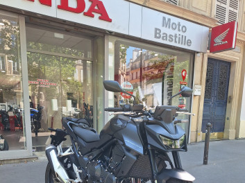 HONDA CB 750 HORNET