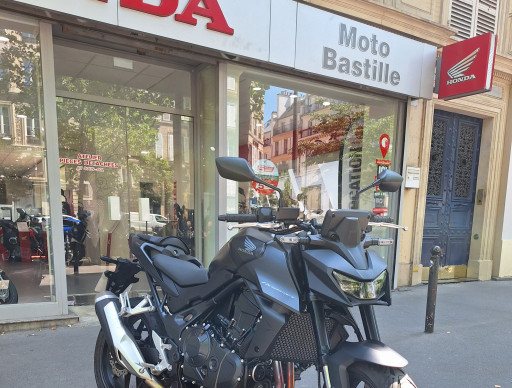 HONDA CB 750 HORNET