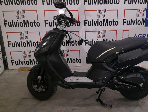 PEUGEOT STREET ZONE 50 Accidentée RSV N°