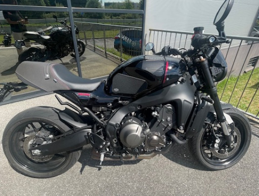 YAMAHA XSR 900