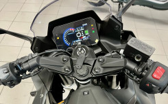 SUZUKI GSX-8R