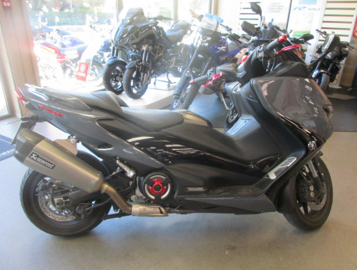 YAMAHA T-MAX 560 TECH MAX