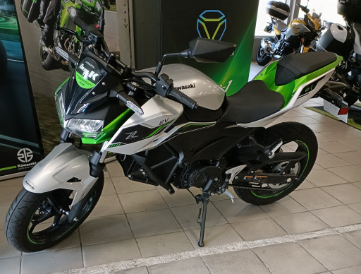 KAWASAKI Ze-1 ELECTRIQUE 650 KMS 2024 NEW S 2024  ZE1 Z E 1