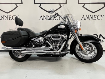 HARLEY-DAVIDSON SOFTAIL HERITAGE 1868 CLASSIC