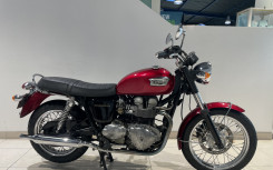 TRIUMPH BONNEVILLE 800