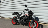 YAMAHA MT03