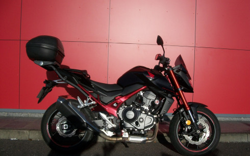 HONDA CB 750 HORNET