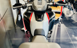 DUCATI MULTISTRADA V4SP MODELE UNIQUE / V4 SP / V 4SP / V 4 SP COMME NEUVE