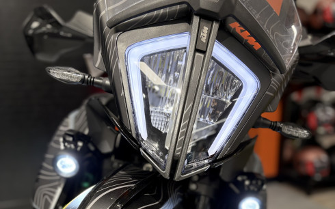 KTM 890 ADVENTURE