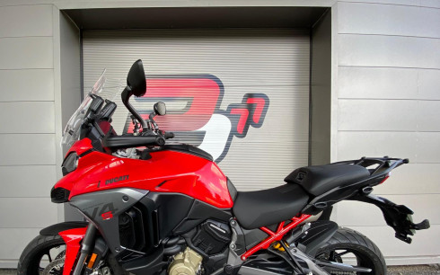 DUCATI MULTISTRADA V4S TRAVEL & RADAR