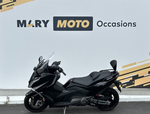 KYMCO AK 550