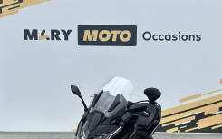 KYMCO AK 550