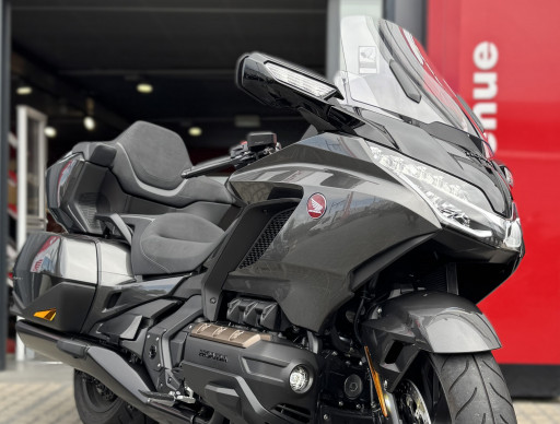HONDA GL 1800 GOLDWING TOURING DCT