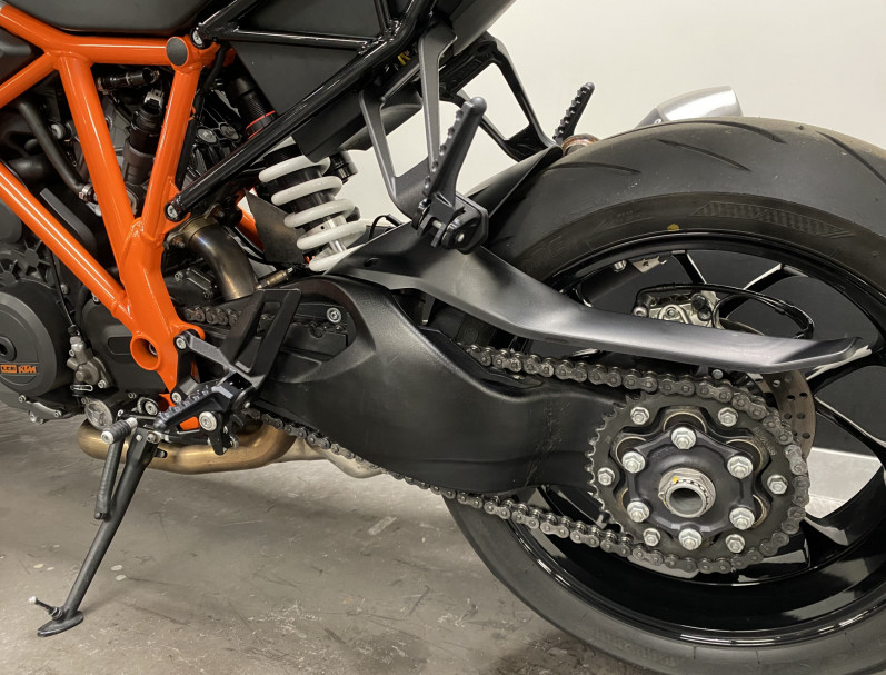 KTM 1290 SUPER DUKE R garantie 12 mois 