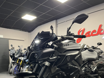 YAMAHA MT-10