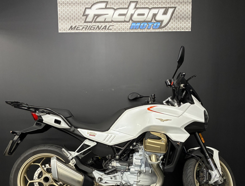 MOTO GUZZI V100  MANDELLO