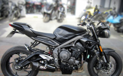 TRIUMPH STREET TRIPLE 765 R ABS