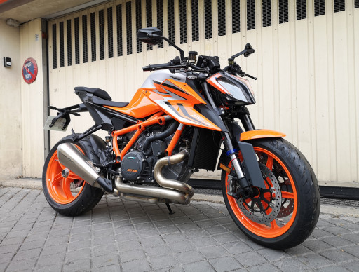KTM 1290 SUPER DUKE R EVO