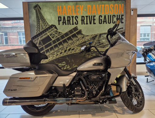 HARLEY-DAVIDSON TOURING ROAD GLIDE 1923 CVO