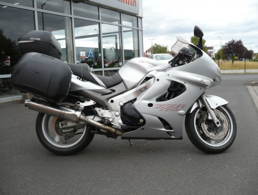 KAWASAKI ZZR 1200