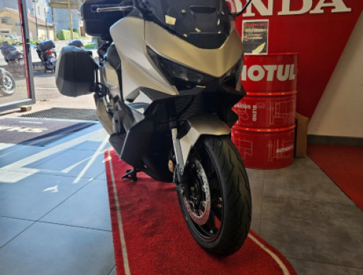 FORZA 750 NEUF PACK CONFORT ET BAGAGERIE