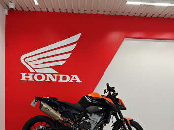KTM 890 DUKE