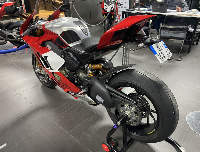 DUCATI PANIGALE V4 R