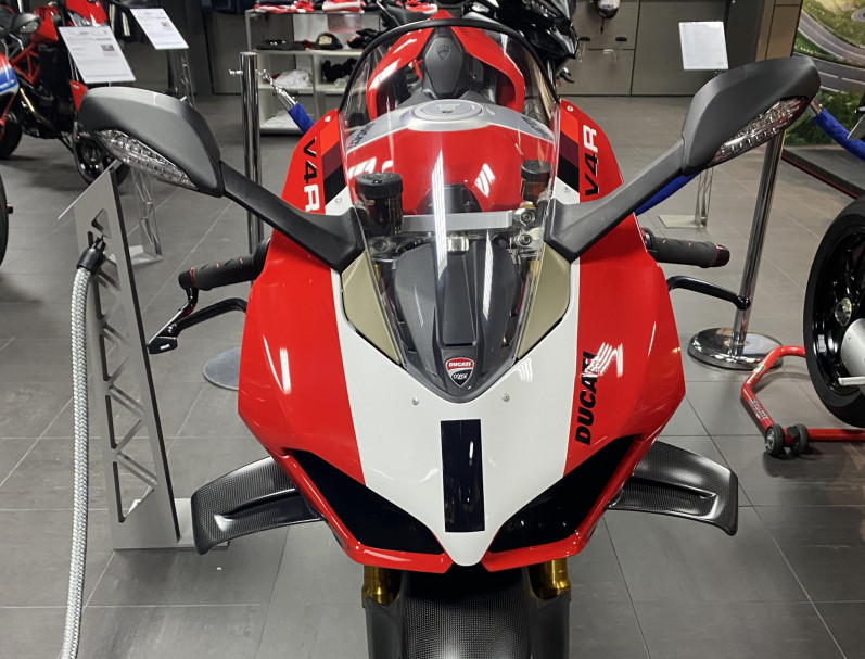 DUCATI PANIGALE V4 R