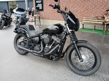 HARLEY-DAVIDSON SOFTAIL STREET BOB 1745 GARANTIE 12 MOIS 