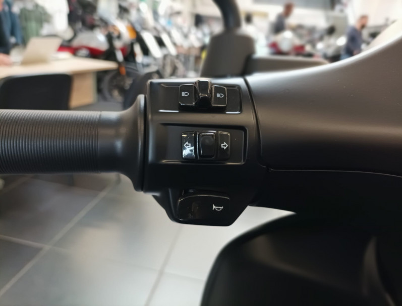 VESPA ELETTRICA SPRINT S 45 NEUF 
