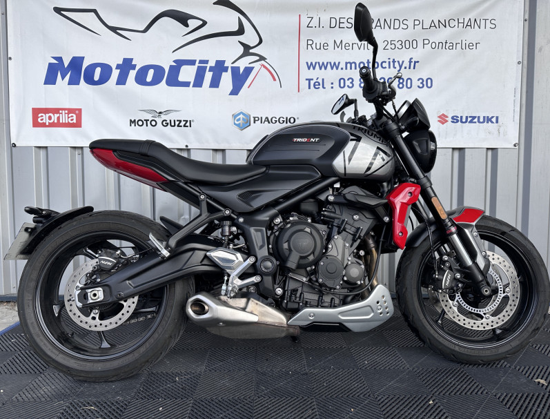 TRIUMPH TRIDENT 660