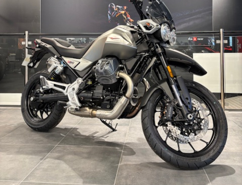 MOTO GUZZI V85 STRADA