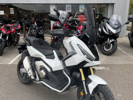 Honda x-adv 750