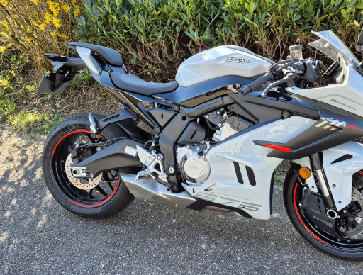 CF MOTO 675 SR R NOUVEAUTE MOTORS54 
