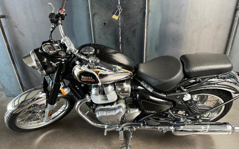 ROYAL ENFIELD CLASSIC 650