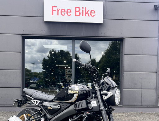 YAMAHA XSR 125 Legacy