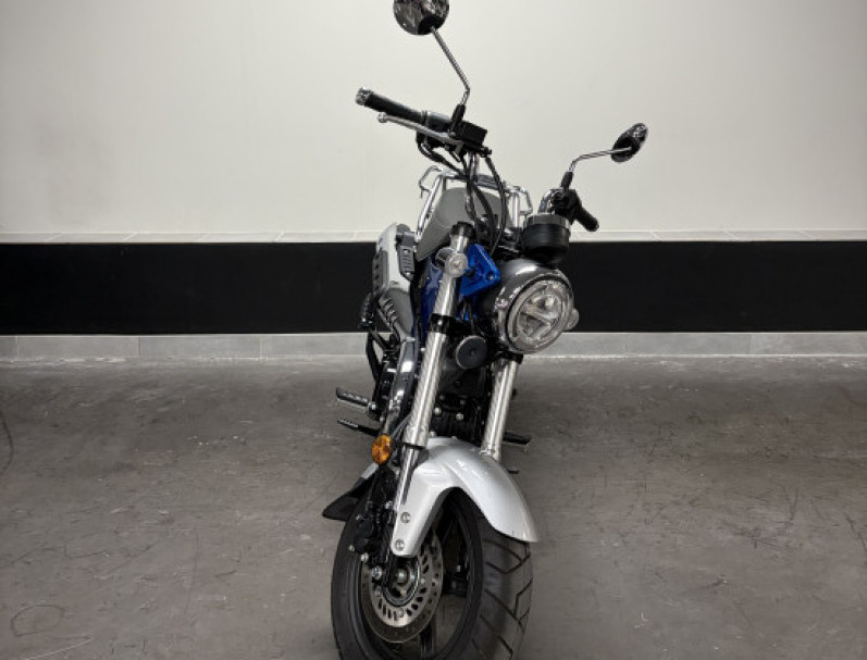 HONDA DAX ST125 / TRES BON ETAT / 210 km