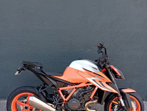 KTM 1290 SUPER DUKE R