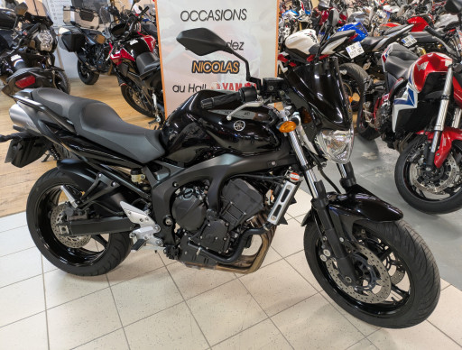YAMAHA FZ6 (98CV)