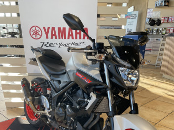 YAMAHA MT-03