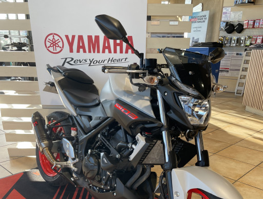 YAMAHA MT-03