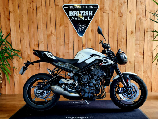 TRIUMPH STREET TRIPLE 765 R