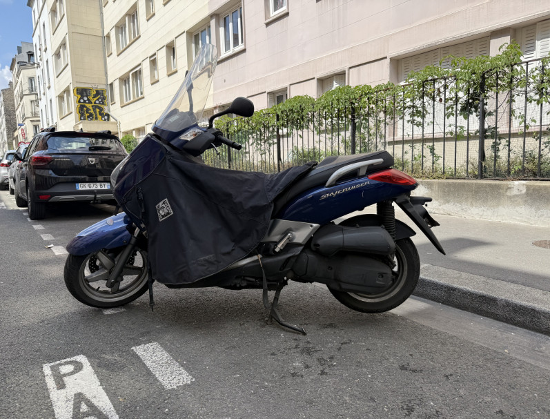 MBK SKYCRUISER 125 CC BLEU BRILLANT VENDU DANS L