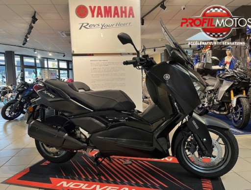 YAMAHA XMAX 300 Tech Max