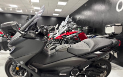 YAMAHA T-MAX 560