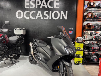 YAMAHA T-MAX 560