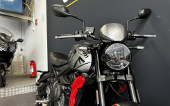TRIUMPH TRIDENT 660 1ER MAIN BRIDABLE A2 REVISÉE ET GARANTIE !