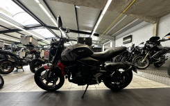 TRIUMPH TRIDENT 660 1ER MAIN BRIDABLE A2 REVISÉE ET GARANTIE !